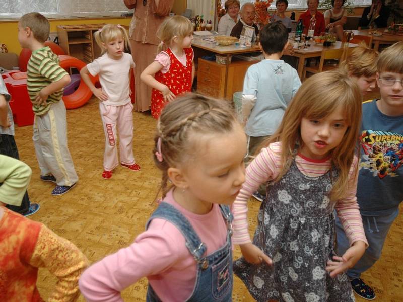 Mateřská škola U Koupaliště oslavila 25 let od svého založení.