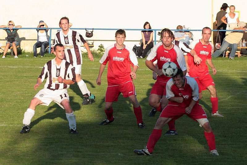 Dlouhoňovice - Albrechtice 1:2.