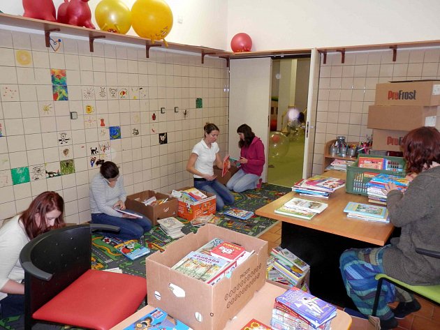 Sbírku pro dětské oddělení Orlickoústecké nemocnice vyhlásilo Rodinné centrum Dětský svět v Lanškrouně.
