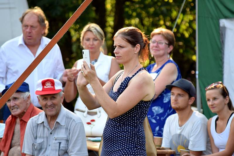 V Žamberku se v sobotu slavila hned dvě výročí, a to 75. výročí příchodu paraskupiny BARIUM a 110. výročí narození gen. Josefa Knopa.