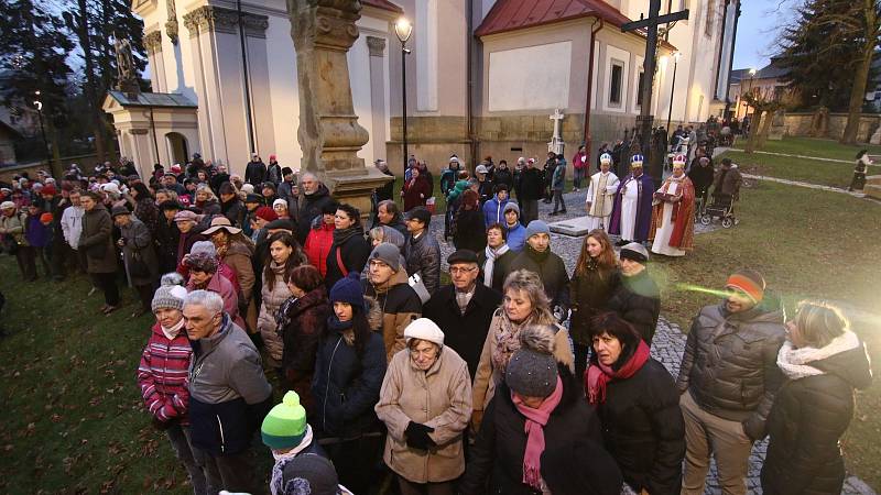 Na svátek svatého Štěpána, 26. prosince, se konal tradiční Živý betlém připravený Římskokatolickou farností Ústí nad Orlicí.