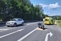 Na silnici I/35 u Moravské Třebové došlo ke střetu motorkáře s osobním autem.