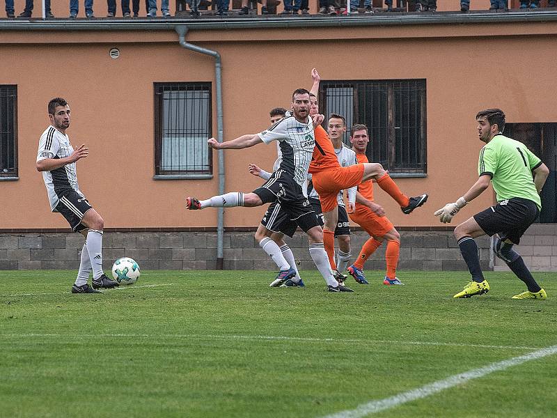 Česká fotbalová liga: TJ Jiskra Ústí nad Orlicí - TJ Sokol Živanice.