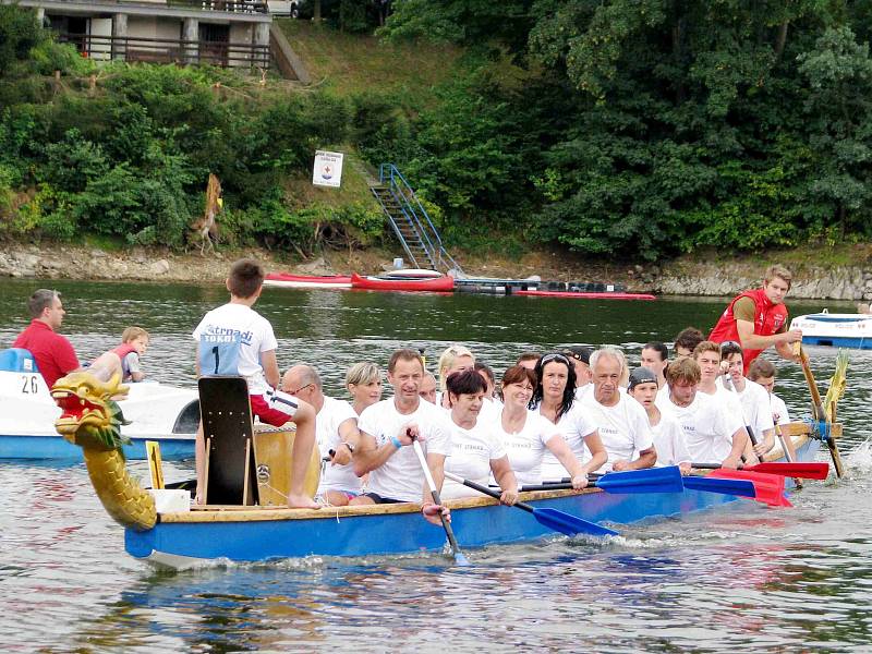 Závody dračích lodí na Pastvinách 2016.