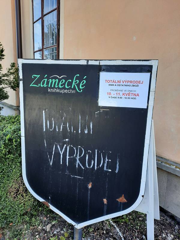 Zámecké knihkupectví v Chocni po více jak třiceti letech končí