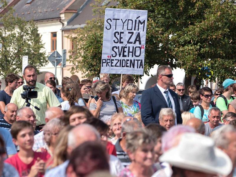 Z návštěvy prezidenta Miloše Zemana v Letohradu.