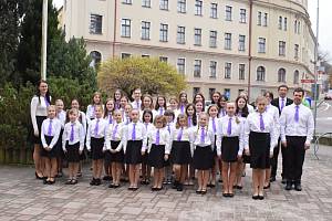 Dětský pěvecký sbor Viola při Základní škole 28. října v Žamberku slaví v letošním roce 35 let svého trvání.