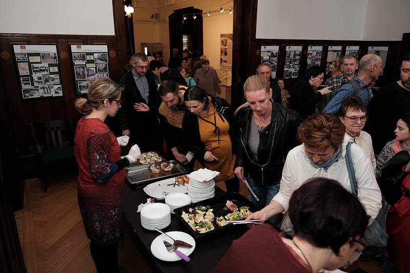 Muzeum v Ústí nad Orlicí připomíná Jana Pauknera, tvůrce obloženého chlebíčku.