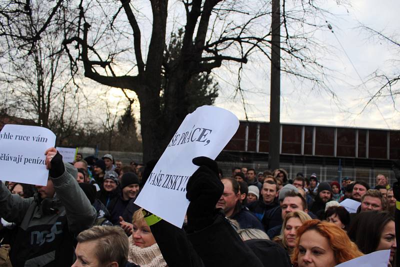 Protesty zaměstnanců Iveca ve Vysokém Mýtě