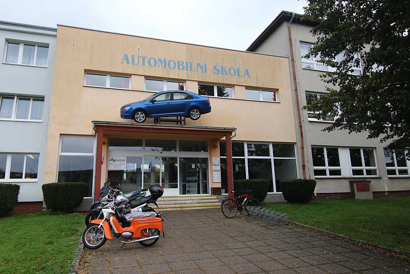 Podzimní návrat na Orlickoústecko měly TECHNOhrátky skutečně stylový – ve středu 2. října navštívily v Ústí nad Orlicí nejmodernější střední automobilní školu v Pardubickém kraji..