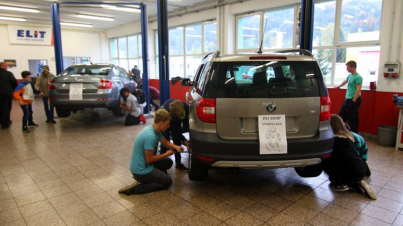 TECHNOhrátky ve Střední škole automobilní Ústí nad Orlicí.