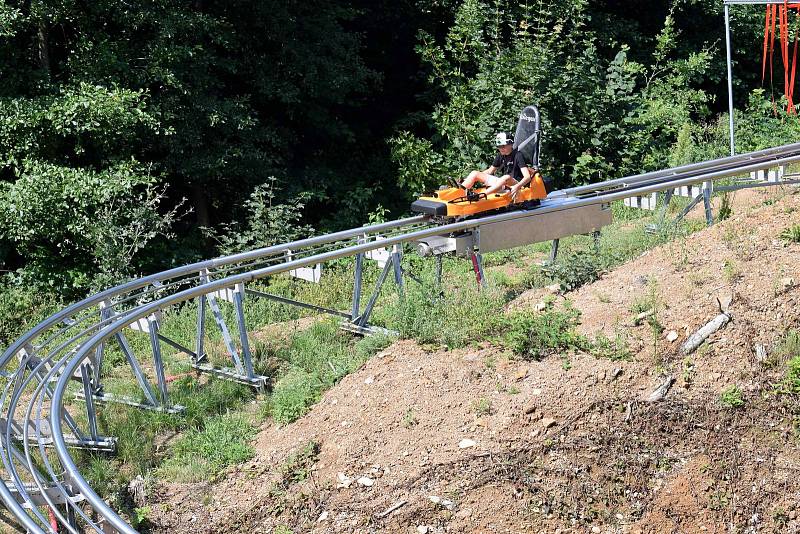 „Bobovka“ v Pastvinách jezdí rok, protesty vymizely a denně ji navštíví stovky turistů.