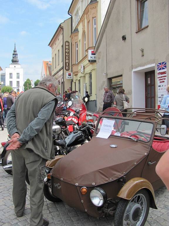 Veteránisti Lanškroun na Lanškrounské kopě. 