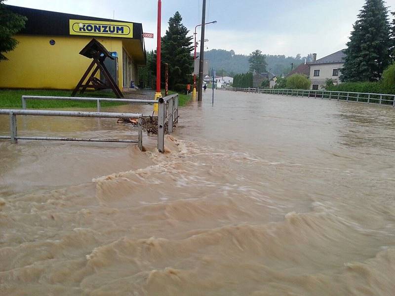 Blesková povodeň v Sopotnici.