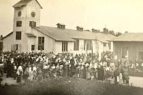Dřevěný kostel stál v Chocni  v uprchlické kolonii. Vysvěcený byl 17. ledna 1915 a na začátku roku 1920 odjel rozebraný na vlaku do Polska.