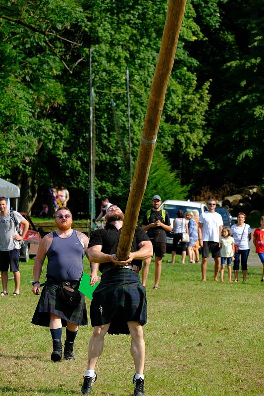 Highland games patří k nejstarším tradicím Skotska. Počátek her lze nalézt již v druhé polovině 11. století.