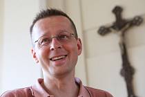 Jan Rokyta působí už téměř 20 let jako farář pardubické náboženské obce Církve československé husitské.