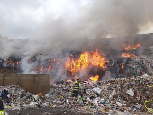 Požár skládky ve Zdechovicích, 28.6.2023