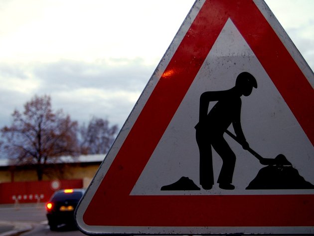 Objížďka kvůli Kasárnám povede přes Stařeč nebo Okříšky