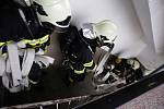 Pardubičtí hasiči testovali kondici i zásahové postupy. Osmnáctipatrovou budovu zdolali po požárním schodišti s rozvinutím hadicového vedení dvakrát a v dýchací technice.