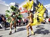 Festival lákal na brazilské tanečnice nebo chilské víno.