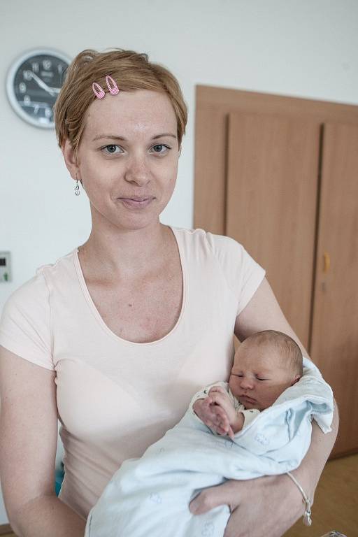Marie Chovanová se narodila 7. června v 1:09 hodin. Měřila 50 centimetrů a vážila 3200 gramů. Maminku Martinu u porodu podpořil tatínek Miroslav. Rodina si svého potomka odveze zpět do Starých Čívic.