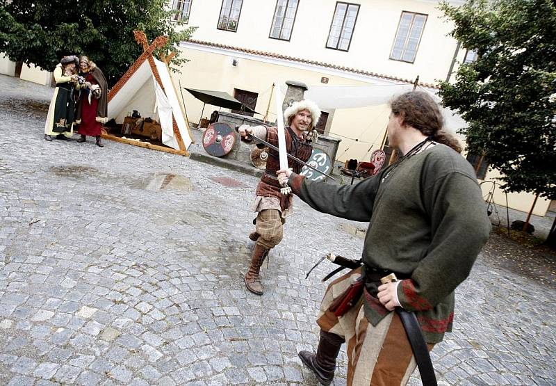 Prostor pardubického Příhrádku se v sobotu vrátil do období ranného středověku