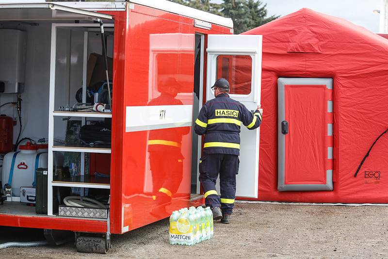 V Česku je druhé ohnisko ptačí chřipky. Nemoc se objevila v komerčním chovu Moras Moravany ve Slepoticích na Pardubicku.