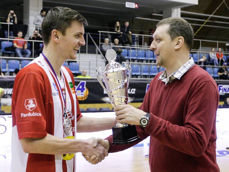 Finále Českého poháru v basketbalu mužů: BK JIP Pardubice - ČEZ Basketball Nymburk.