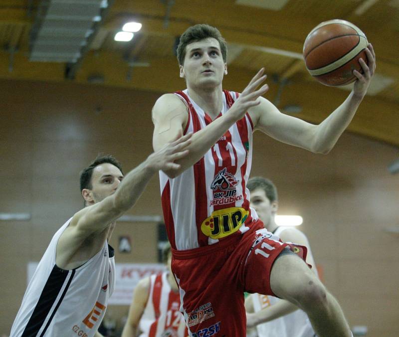 BK JIP Pardubice - ČEZ Basketball Nymburk 85:91