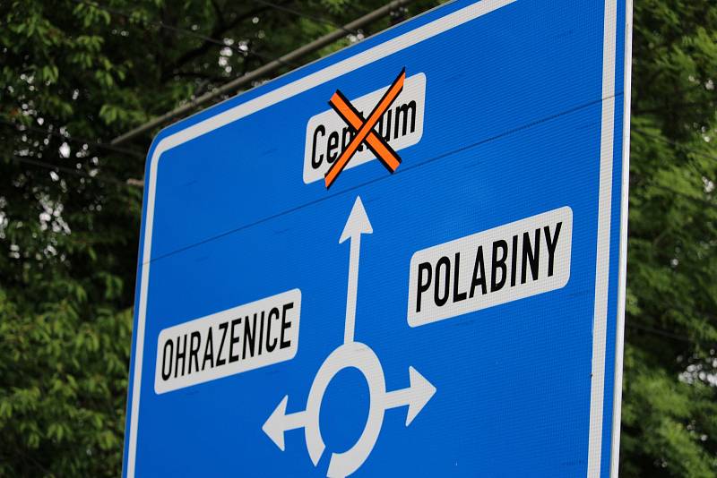 Začala uzavírka Poděbradské ulice v Pardubicích