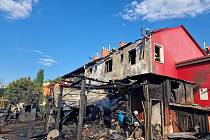 V neděli 4. června odpoledne hořel rodinný dům v Ohrazenicích.