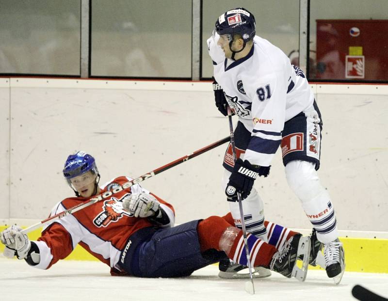 HC ČSOB Pojišťovna Pardubice - Bílí tygři Liberec 0:3