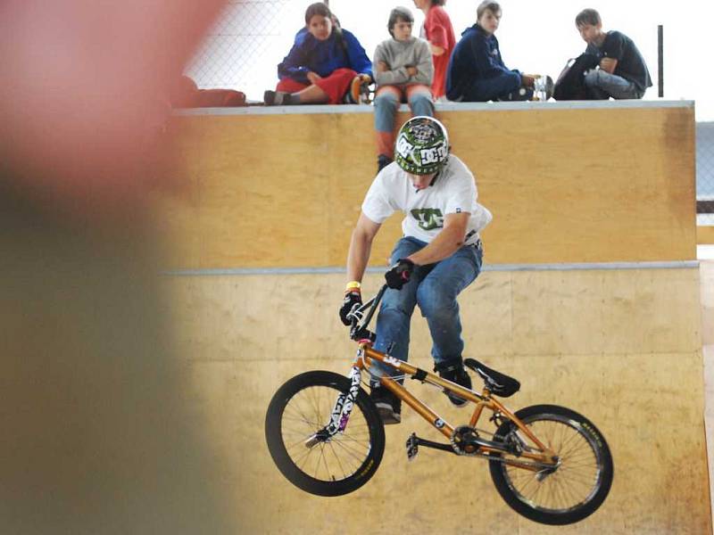 Nově otevřený skatepark v Pardubicích