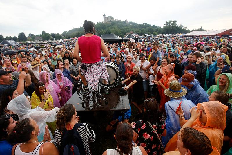 17. ročník letního kulturního festivalu Hrady CZ se koná během léta na významných českých a moravských historických památkách. Zavítal i na Kunětickou horu na Pardubicku.