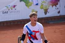 Loňský vítěz Hynek Bartoň vstoupí prvním svým zápasem do turnaje Moneta Pardubice Open. 