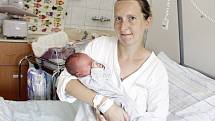 MICHAL HAVEL se narodil 9. srpna v 1 hodinu a 48 minut. Měřil 49 centimetrů a vážil 3680 gramů. Maminku Janu podpořil u porodu tatínek Jaromír. Bydlí v Mikulovicích.