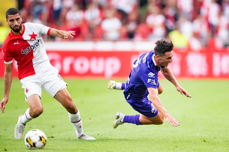 Pardubice schytaly pořádný debakl v pražském Edenu, kdy obdržely od Slavie Praha sedm branek.