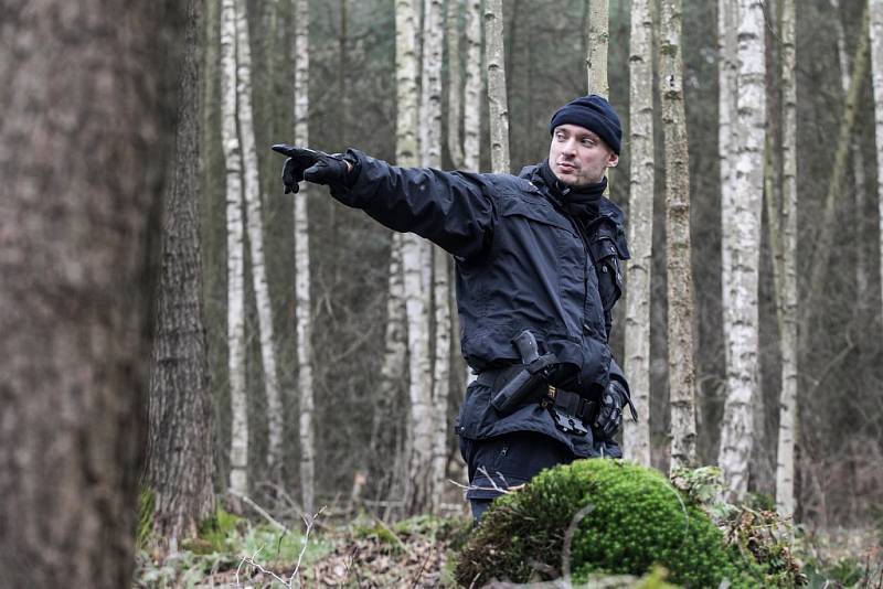 Policisté v okolí Břehů u Přelouče pátrali po nezvěstném muži. 