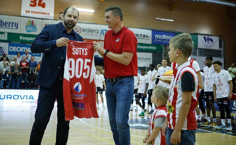 Radek Nečas se oficiálně rozloučil s hráčskou kariérou.