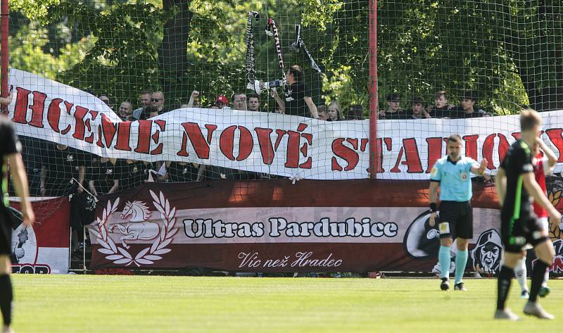 Fotbalová FORTUNA:NÁRODNÍ LIGA: FK Pardubice - FC Hradec Králové.