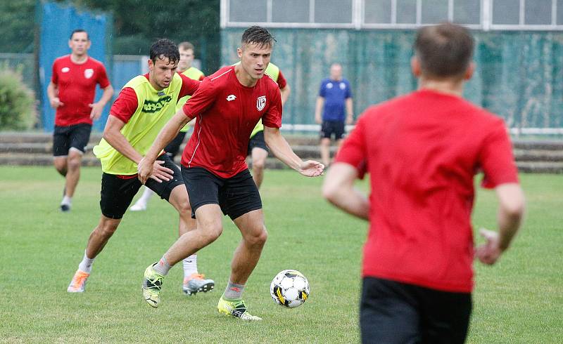 První trénink prvoligového klubu FK Pardubice na hřišti Pod vinicí v Pardubicích.