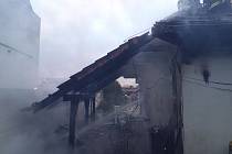 Požár rodinného domu v Rosicích.