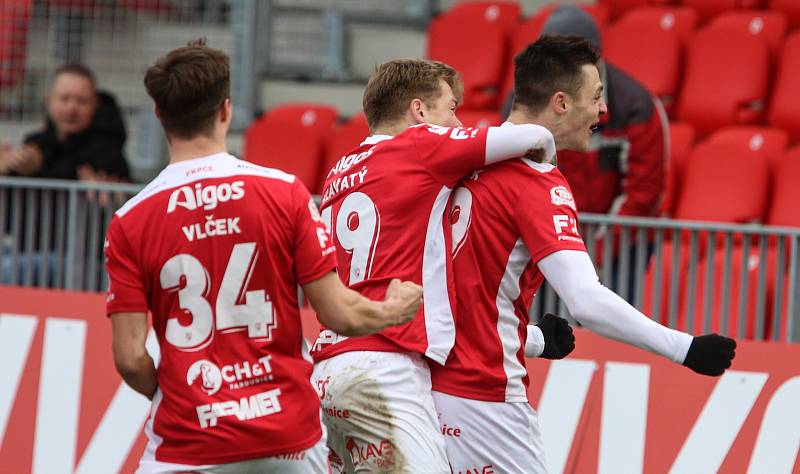 Fobalové utkání Fortuna ligy mezi FK Pardubice a FC Trinity Zlín.