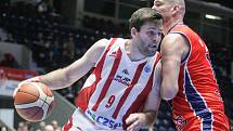 Basketbalové utkání FIBA Europe Cupu: BK JIP Pardubice a New Heroes Den Bosch.