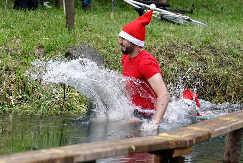 Legendární "lávka" a nej... sezemický močák.