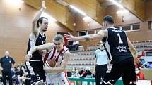 Kooperativa NBL: BK JIP Pardubice - Královští sokoli Hradec Králové.