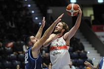 Pardubičtí basketbalisté porazili ve slavnostním duelu Kolín.