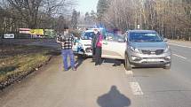Nehoda se zraněním v Lázních Bohdaneč. Auto se střetlo s cyklistkou.