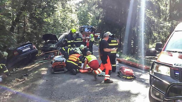 Vážná nehoda u Poběžovit u Holic. Těžce zraněn při ní byl 13letý chlapec.